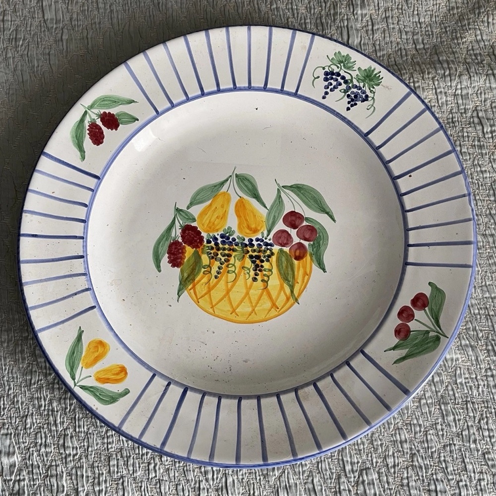 ELKINS N.H. MESA INT’L ITALIAN PAINTED 15.5” DECORATIVE HANGING PLATE 430/138